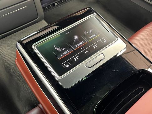 Used 2021 Audi S8 L image 28