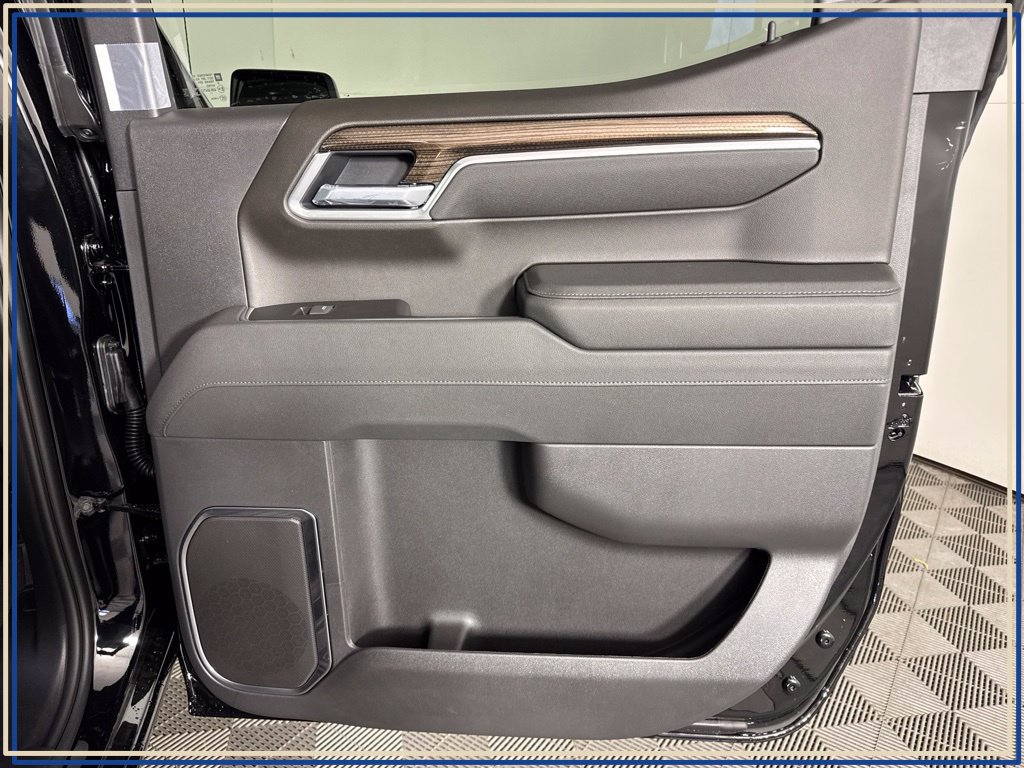 New 2026 Chevrolet Silverado 1500 RST w/ RST All Star Premium Package AWD/4WD image 34