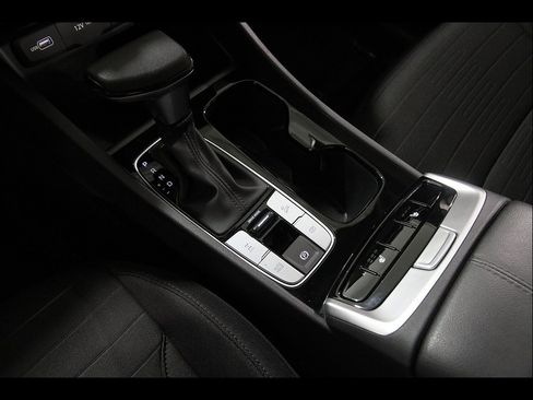 Certified 2024 Hyundai Santa Cruz SEL w/ Activity Package AWD/4WD image 15