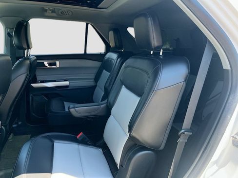 Used 2023 Ford Explorer XLT w/ Equipment Group 202A RWD image 25