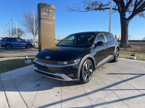 New 2026 Hyundai Ioniq 5 SEL image 1