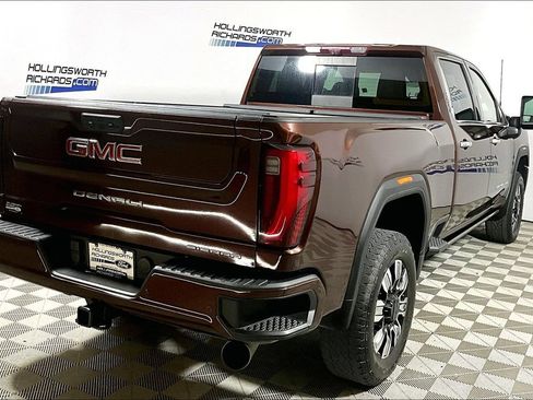 Used 2024 GMC Sierra 2500 Denali w/ Denali Reserve Package AWD/4WD image 9