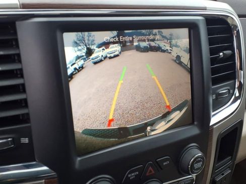 Used 2016 RAM 1500 Laramie w/ Convenience Group image 25