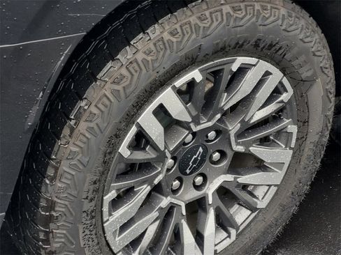 Certified 2025 Chevrolet Tahoe Z71 w/ Z71 Off-Road Package image 7