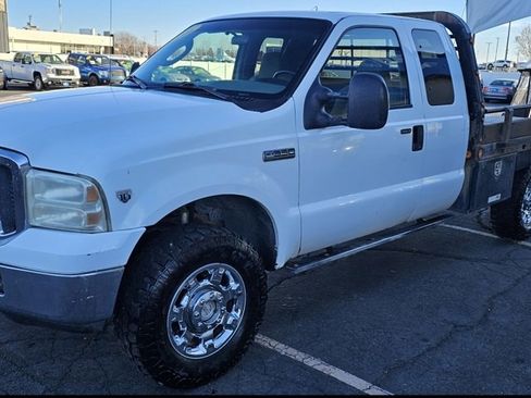Used 2006 Ford F350 XLT image 7