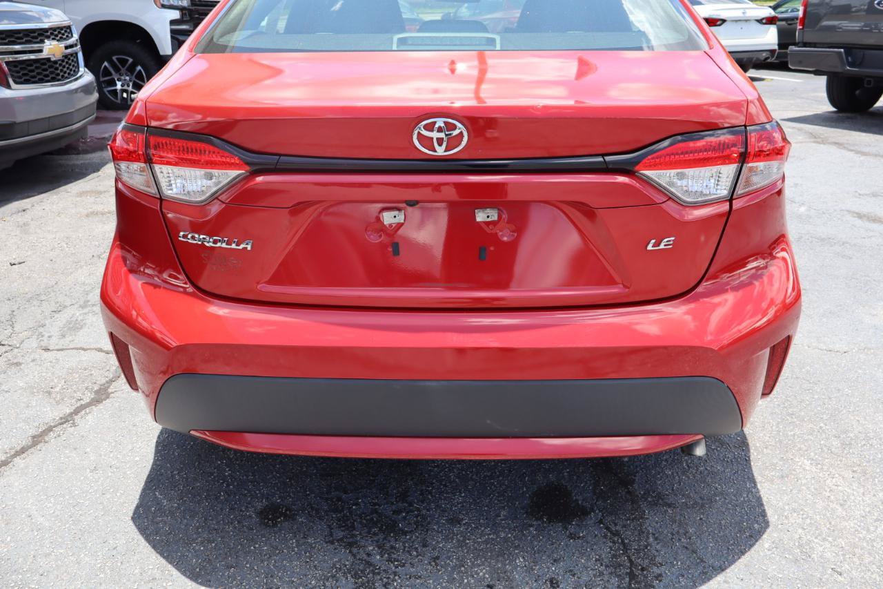 Used 2021 Toyota Corolla LE FWD image 30