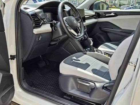 Certified 2025 Volkswagen Taos S image 13