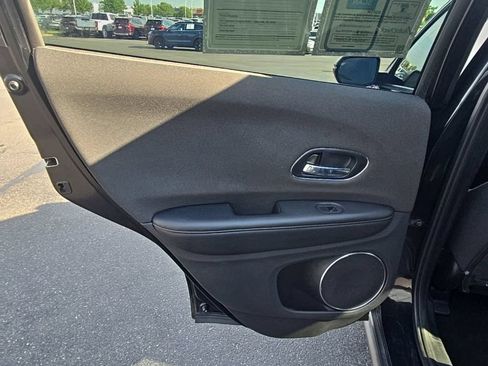Used 2021 Honda HR-V EX image 28