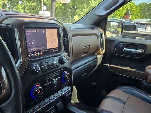 Used 2021 Chevrolet Silverado 1500 High Country w/ Technology Package AWD/4WD image 25