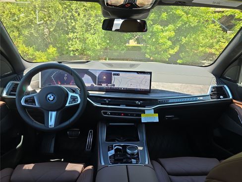 New 2026 BMW X5 xDrive50e w/ M Sport Package AWD/4WD image 17