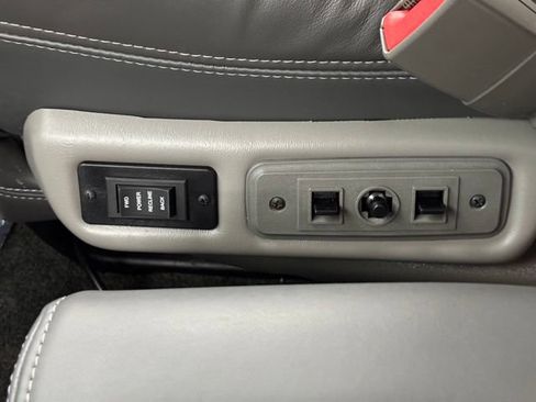 Used 2022 Chevrolet Express 2500 Extended w/ Enhanced Convenience Package RWD image 36