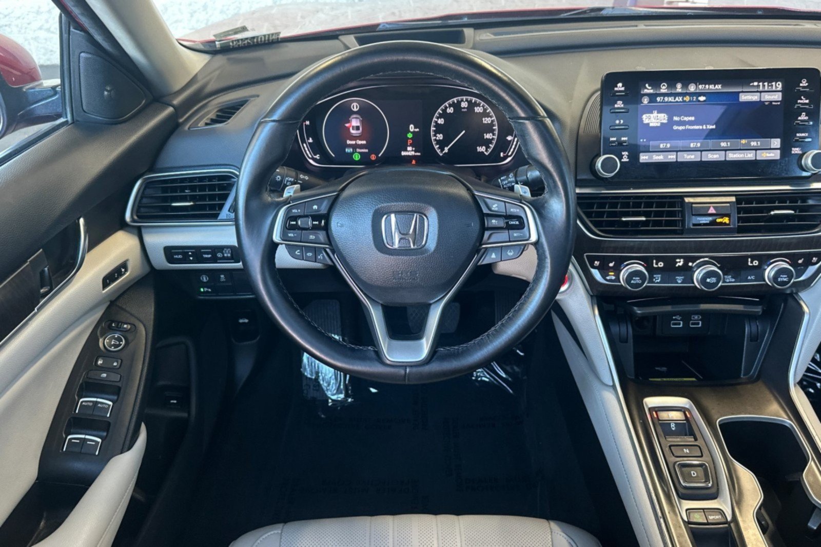 Used 2021 Honda Accord Touring image 13