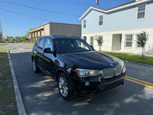 Used 2017 BMW X3 sDrive28i w/ Premium Package 3 image 3