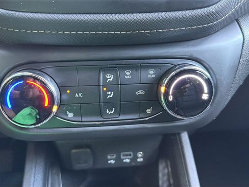 Used 2023 Chevrolet TrailBlazer ACTIV FWD image 18