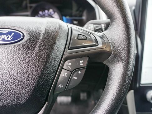 Used 2022 Ford Edge SE w/ Black Appearance Package image 22