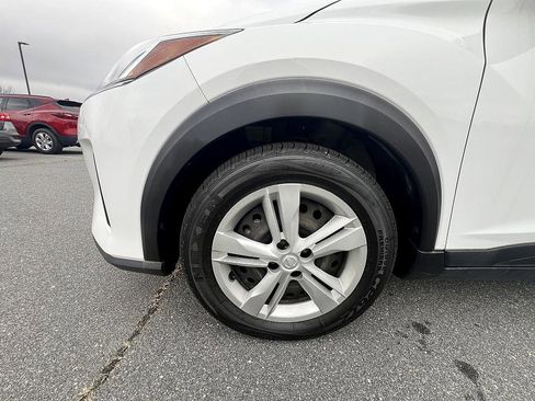 Certified 2023 Nissan Kicks S image 9