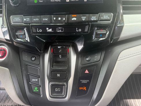 Used 2018 Honda Odyssey EX-L image 37