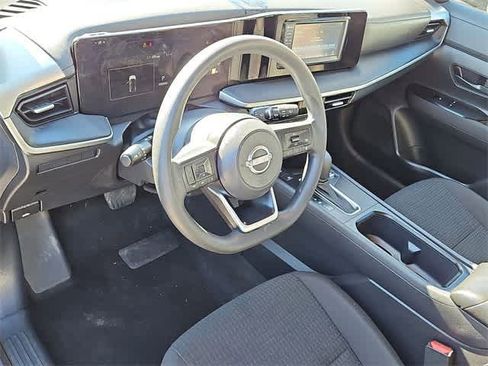 Used 2025 Nissan Kicks S image 16