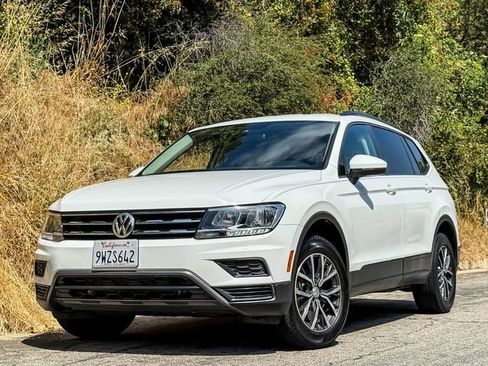 Used 2021 Volkswagen Tiguan S FWD image 2