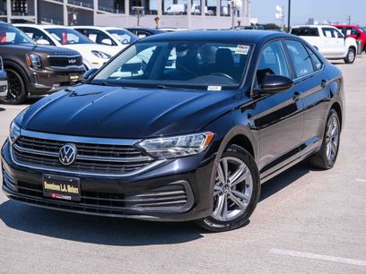 Used 2024 Volkswagen Jetta SE