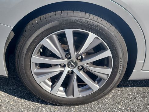 Used 2019 Lexus ES 350 w/ Premium Package FWD image 9