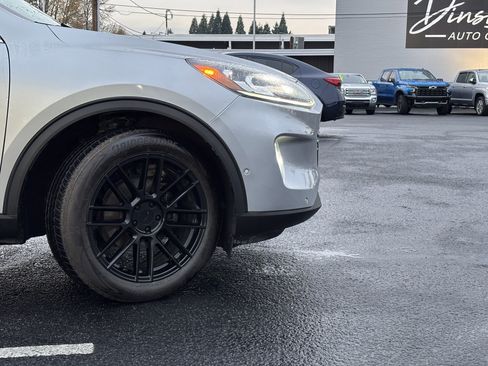 Used 2021 Ford Escape Titanium w/ Titanium Elite Package image 7