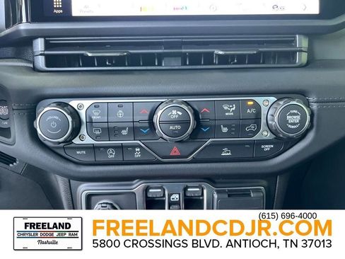 New 2025 Jeep Gladiator Mojave w/ Convenience Group image 26