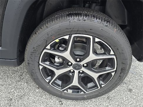 New 2026 Jeep Compass Limited image 7