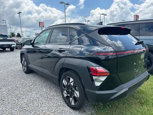 Used 2025 Hyundai Kona SEL FWD image 3