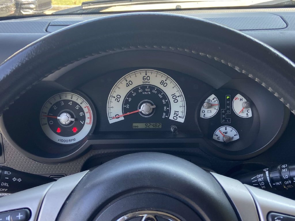 Used 2014 Toyota FJ Cruiser 4WD w/ Upgrade Package image 33