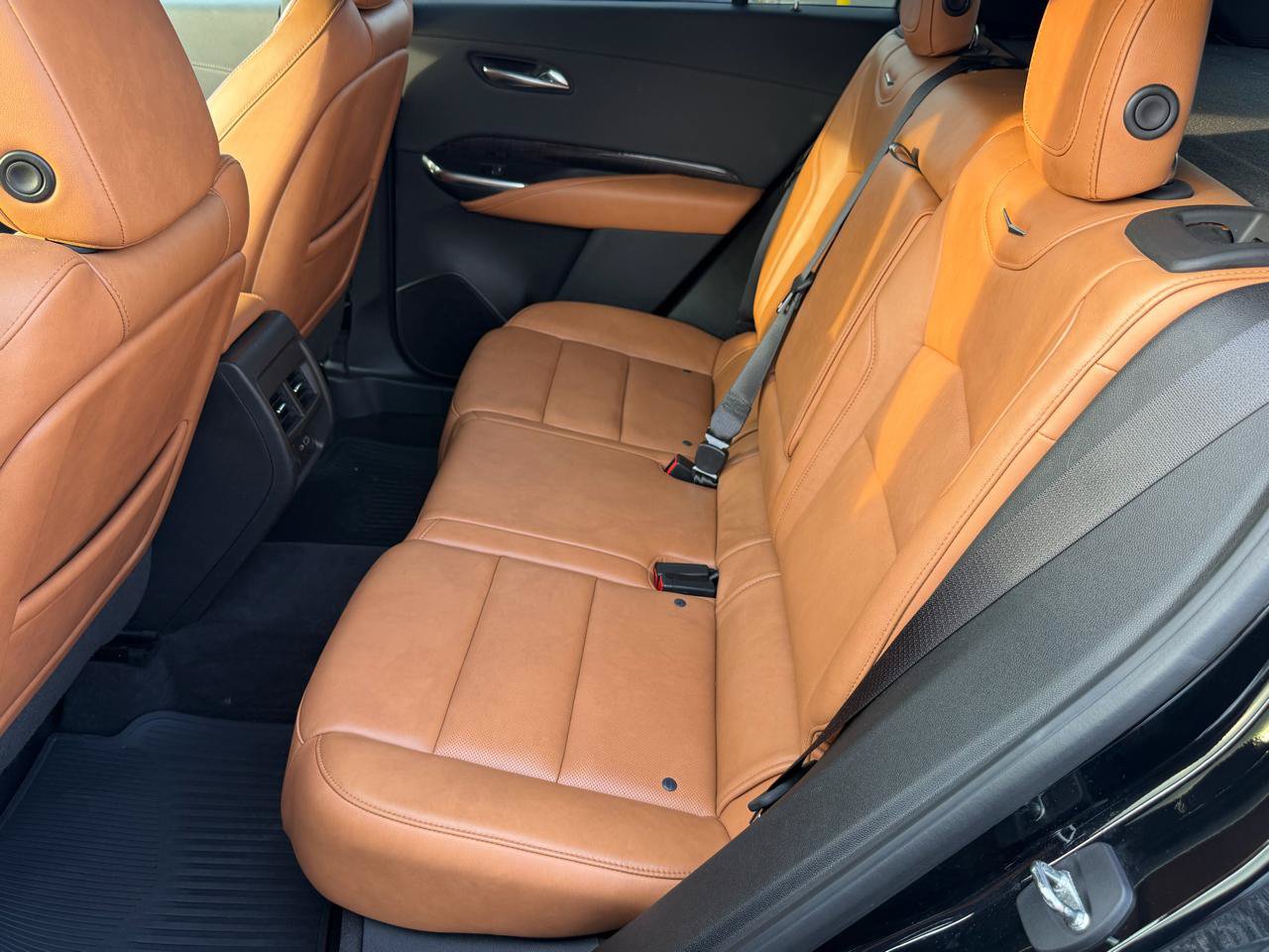 Used 2019 Cadillac XT4 Premium Luxury AWD/4WD image 11