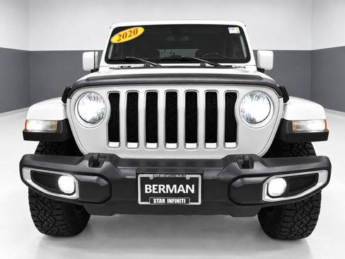Used 2020 Jeep Wrangler Unlimited Sahara AWD/4WD image 6