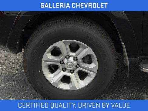Used 2019 Toyota 4Runner SR5 Premium RWD image 4