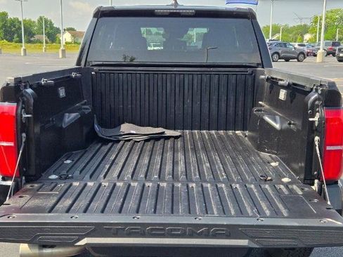 Used 2024 Toyota Tacoma TRD Off-Road AWD/4WD image 14