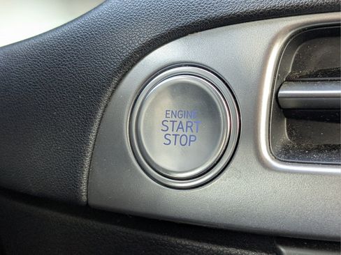 Used 2024 Hyundai Palisade SEL FWD image 32