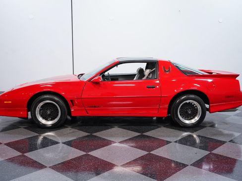Used 1989 Pontiac Firebird Trans Am RWD image 2