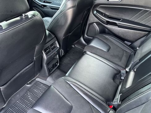 Used 2020 Ford Edge ST w/ Equipment Group 401A image 4