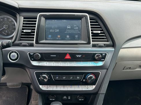 Used 2018 Hyundai Sonata SEL FWD image 13