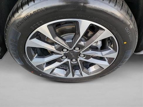 Used 2021 Jeep Grand Cherokee L Overland w/ Advanced Protech Group III image 22