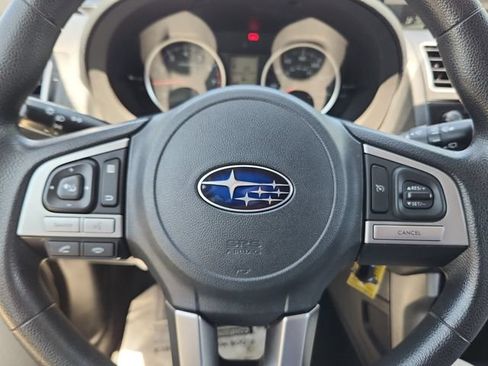 Used 2018 Subaru Forester 2.5i Premium AWD/4WD image 9