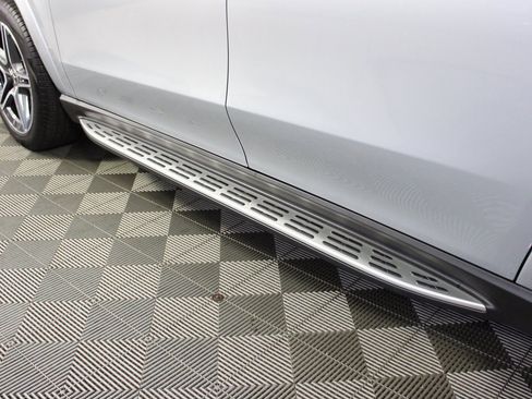 Certified 2024 Mercedes-Benz GLS 450 4MATIC image 9