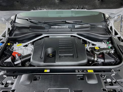 Used 2024 Land Rover Range Rover Sport Autobiography image 32