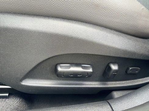 Used 2014 Hyundai Sonata Limited w/ Technology Package 06 FWD image 10