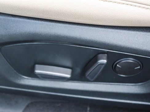 Used 2021 Ford Explorer XLT w/ Equipment Group 202A image 21