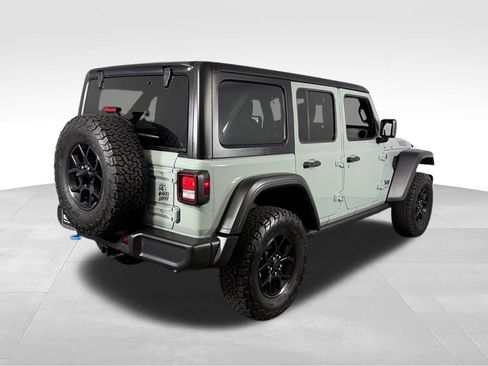 Used 2024 Jeep Wrangler Unlimited AWD/4WD image 7