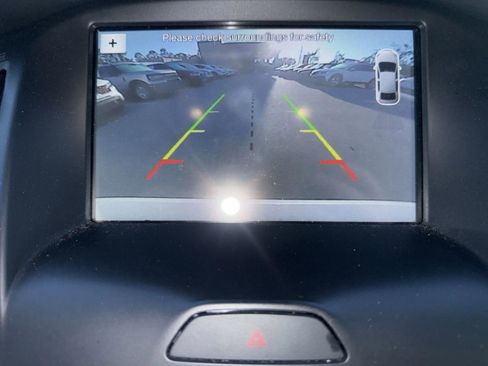 Used 2017 Ford Focus Titanium w/ Titanium Technology Package image 20