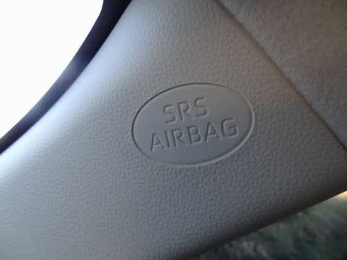 Used 2025 Toyota Corolla LE image 24