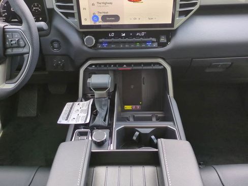 New 2026 Toyota Tundra Limited AWD/4WD image 17