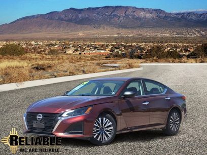 Used 2024 Nissan Altima 2.5 SV