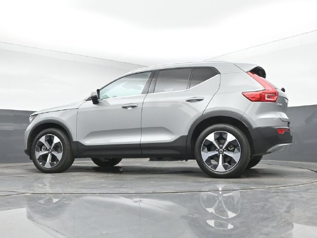 Used 2024 Volvo XC40 B5 Plus w/ Protection Package Premier AWD/4WD image 37